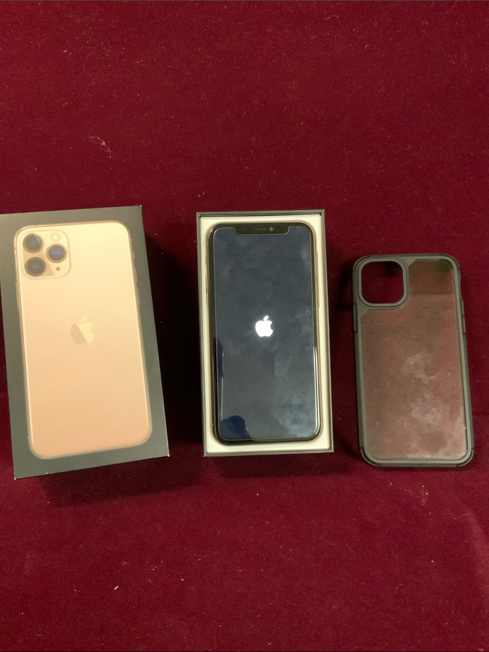 Apple iPhone 11 Pro 64GB in original box. NO FACE ID. TESTED.